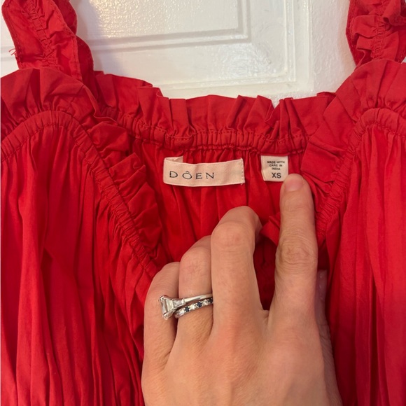 Doen red Marianne shirred cotton-poplin midi dress - Picture 3 of 8